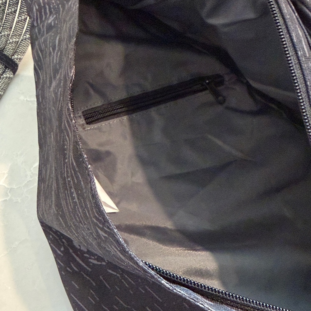 Kavu Dark Patterned Sling Bag - Picture 3 of 7